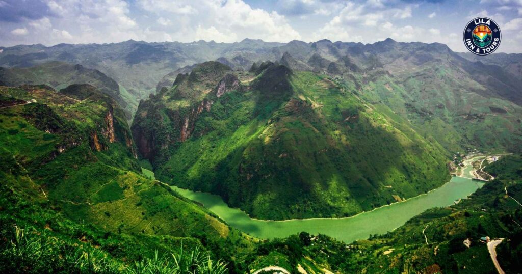 Ma Pi Leng Pass