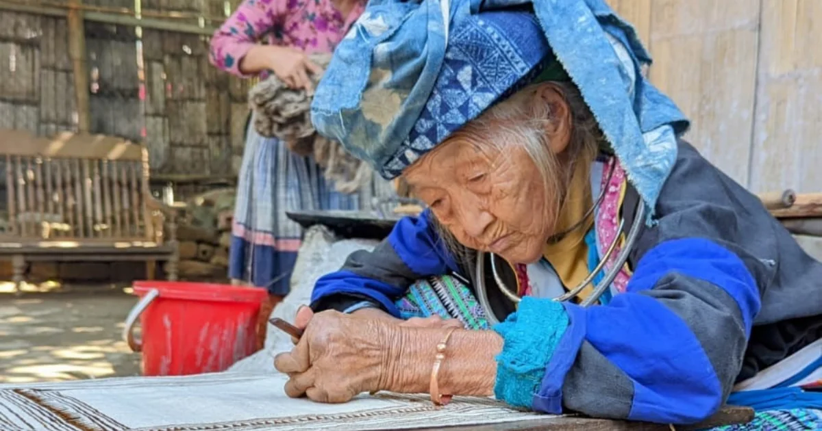 lung tam linen in ha giang loop cao bang tour