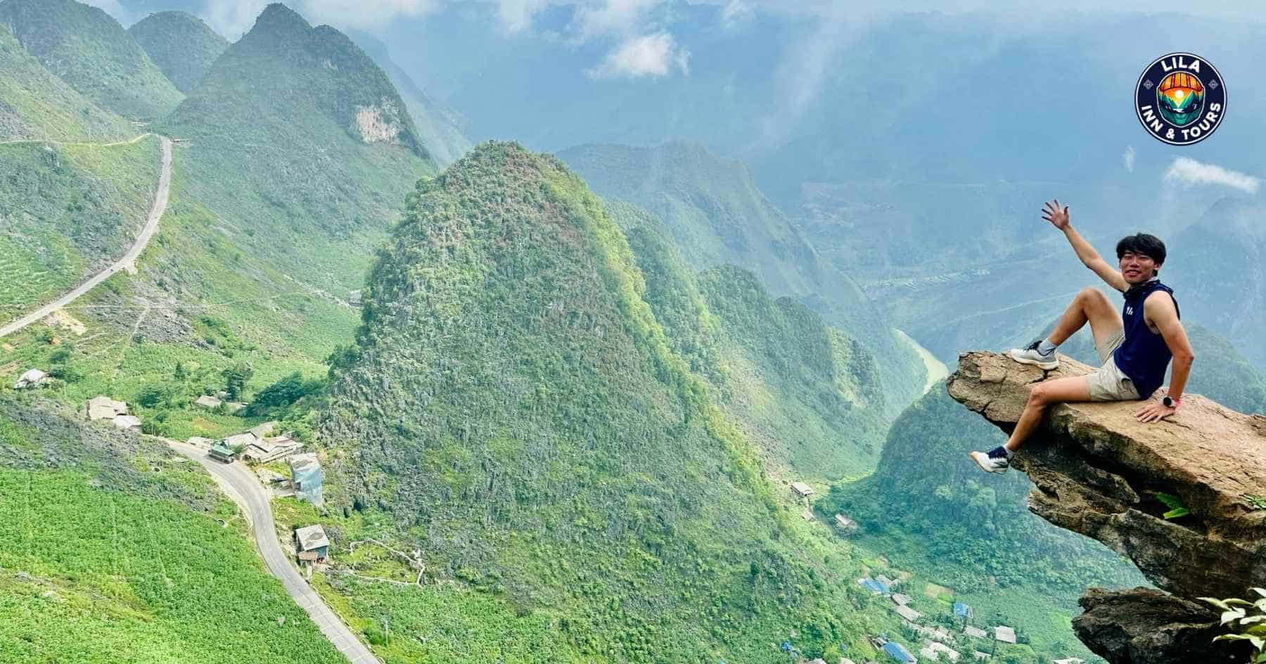 Top view from Ma Pi Leng Pass