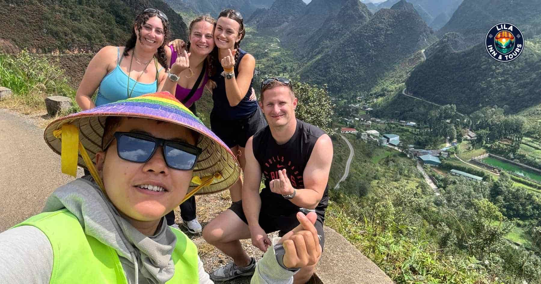 Bac Sum Pass take a photo