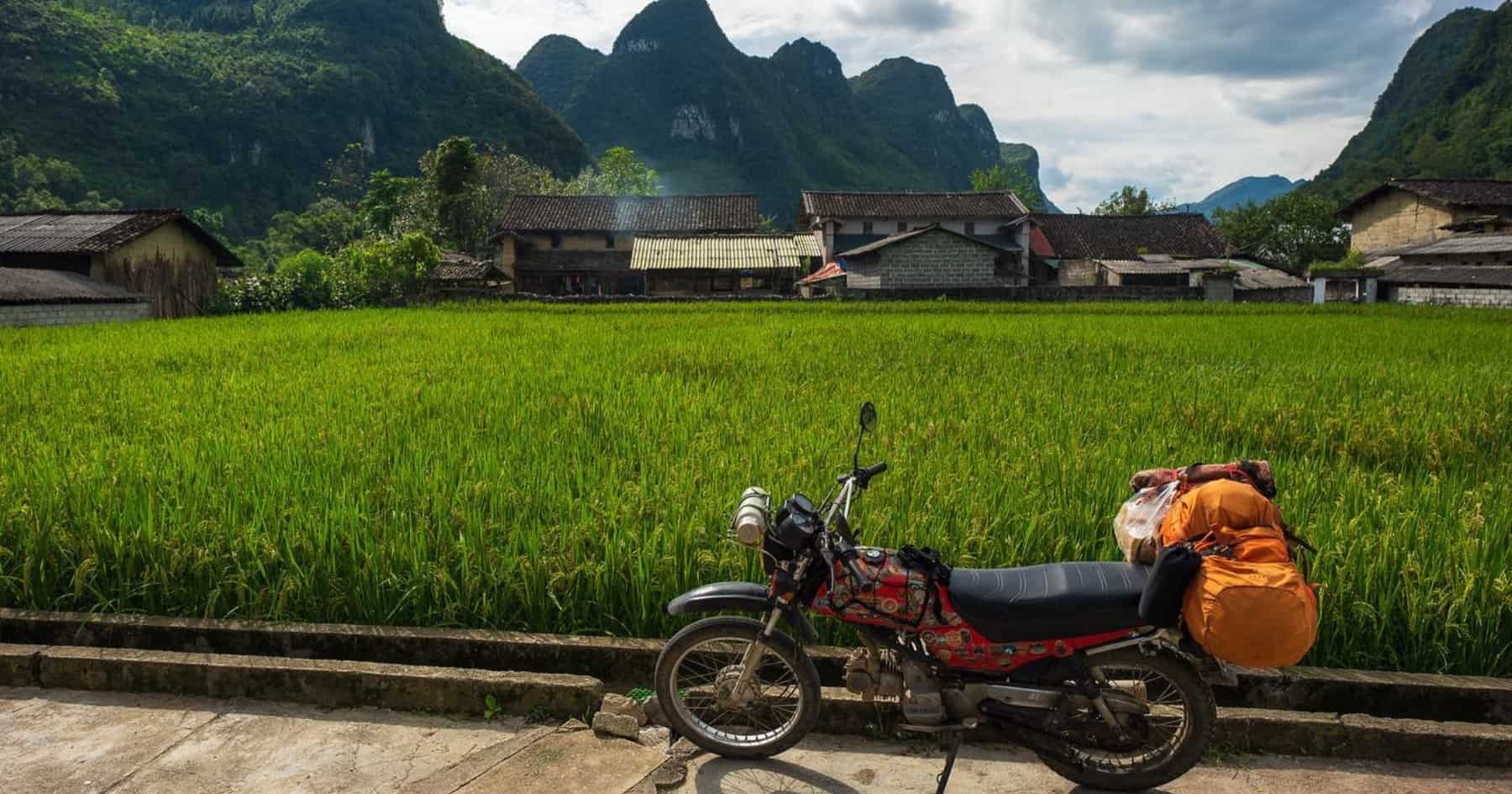 Pho Cao Village Inside