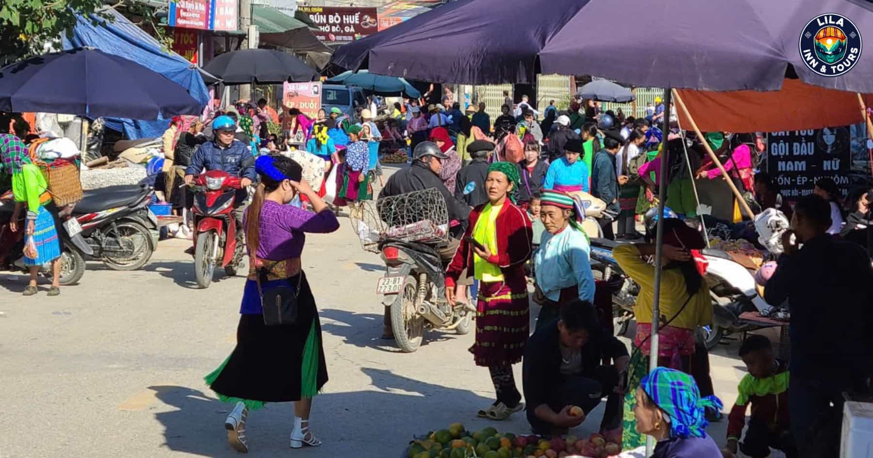 Dong van market