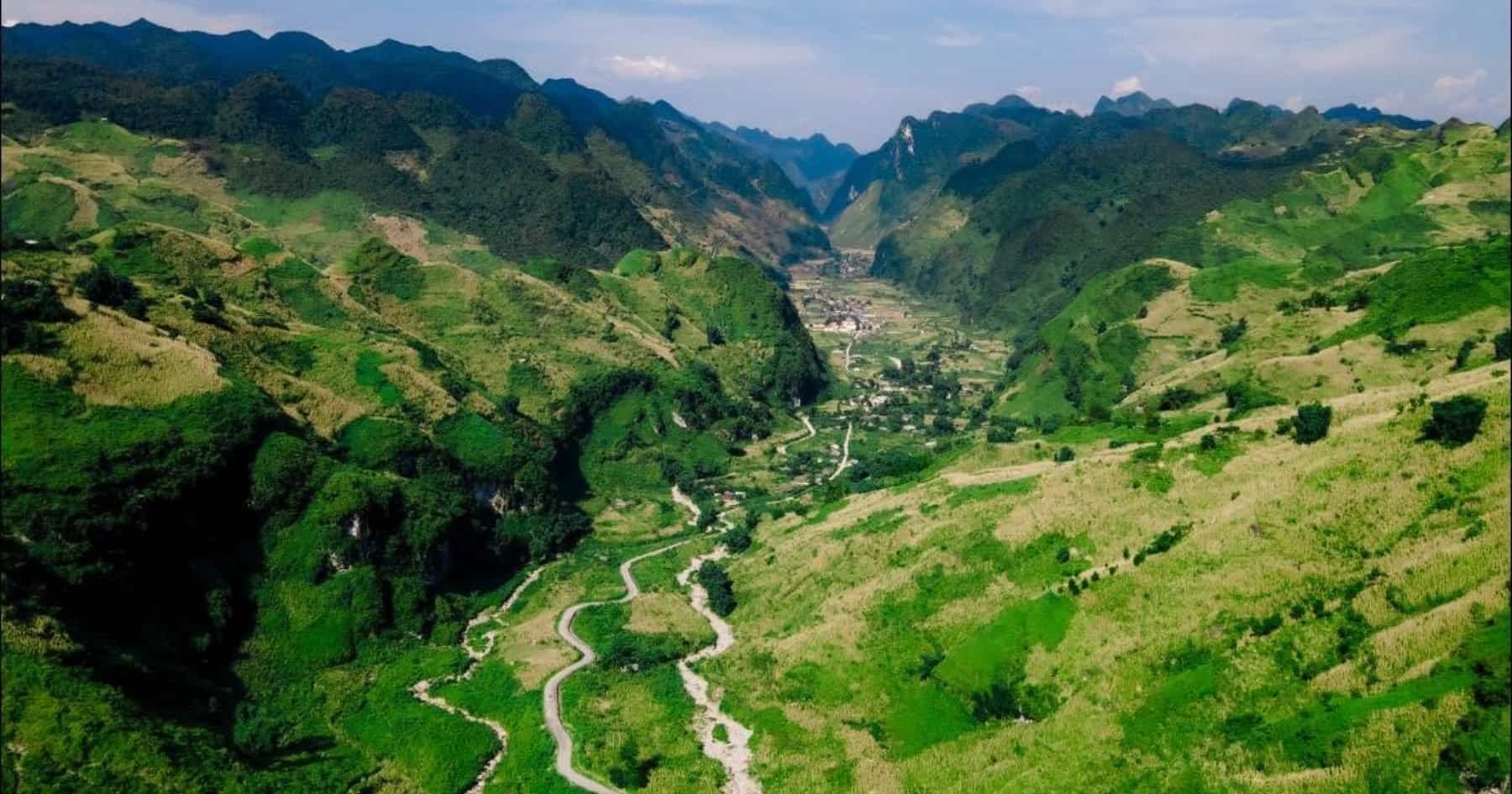 Duong Thuong Valley